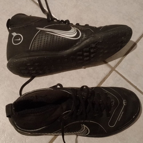 Nike football shoes used, size 37, black and silver