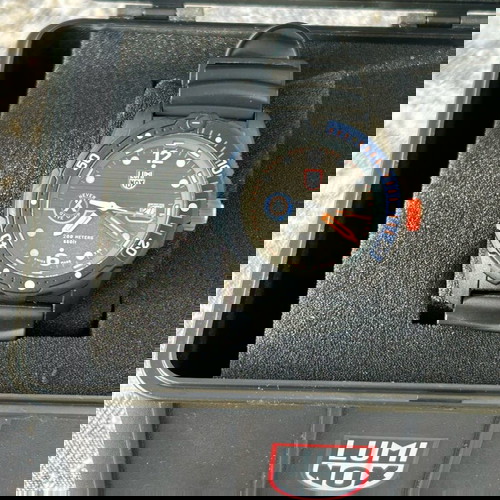Ρολόι Luminox σαν καινούργιο, ελβετο-αμερικανικό, ανθεκτικό, quartz, αδιάβροχο 200μ