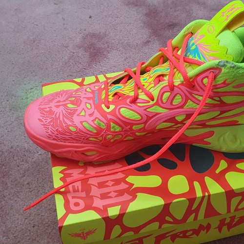 Puma Lamelo Ball used basketball shoes size 45 Europe