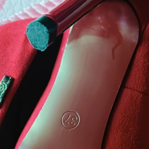 Verde red velvet pumps size 37 like new
