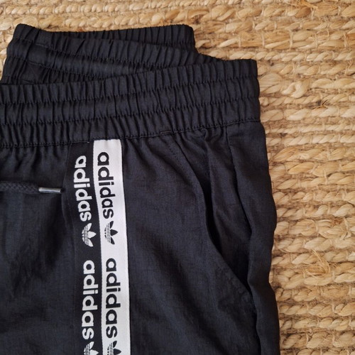 Adidas Originals women's tracksuit pants like new, black and white