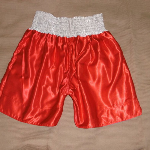 Boxing shorts two-sided like new, size medium