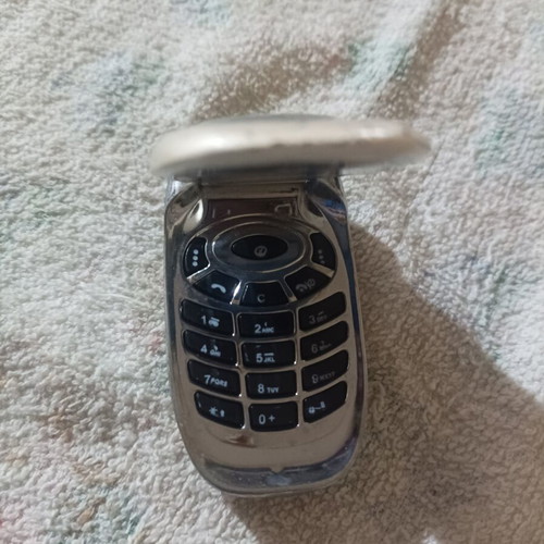 Lighter used, mobile phone shaped