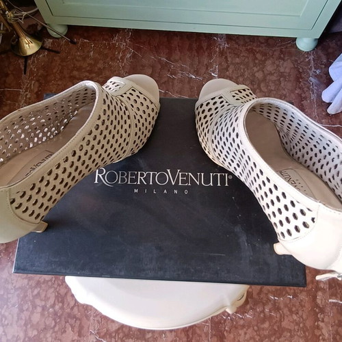 Roberto Vennuti high-heeled boots like new, beige, size 39