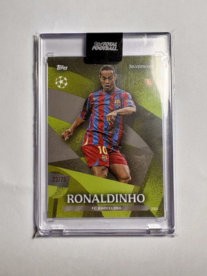 Topps Total Football Ronaldinho 23/75 κάρτα Barcelona Legend σαν καινούργιο