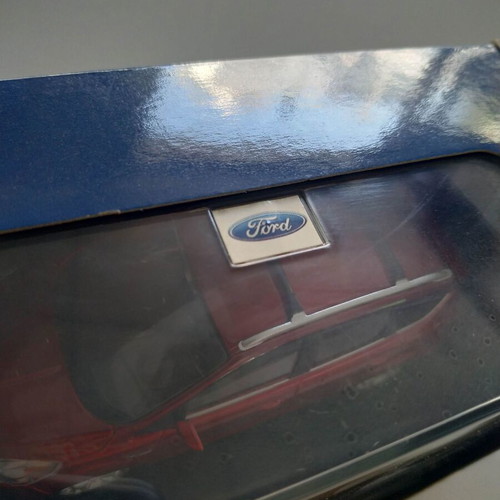 Ford Kuga 2013 die-cast model car, red