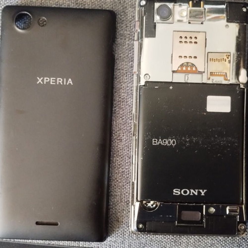 Sony Xperia J (ST26i) used, for parts with original BA900 battery