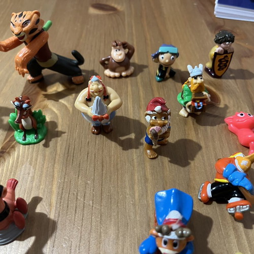 Figures and miniatures toys used