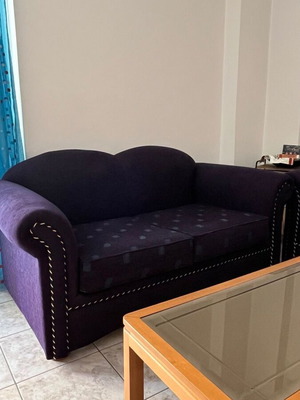 Two-seater sofa blue like new, dimensions 155x82x75 cm