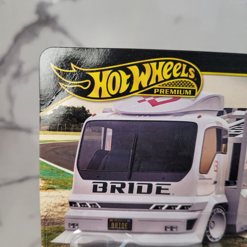 Hot Wheels Honda Civic Type R White Premium Team Transport like new