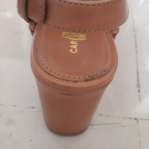 Car Shoe beige platform sandals like new, size 37