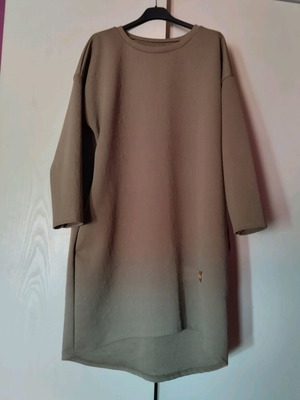 Dress one size like new, beige with side pockets