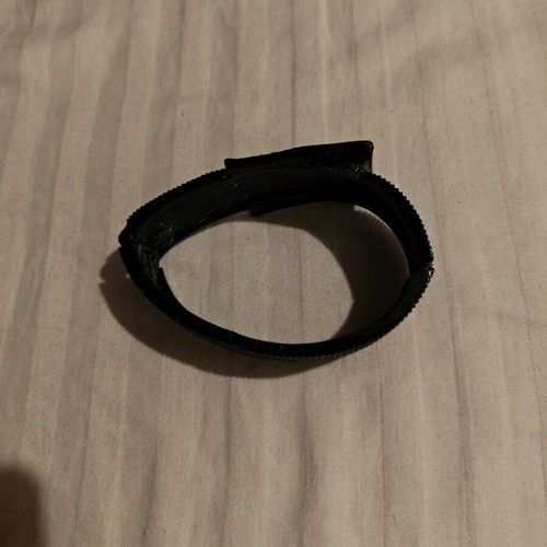 Bracelet black like new