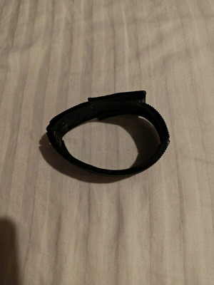 Bracelet black like new