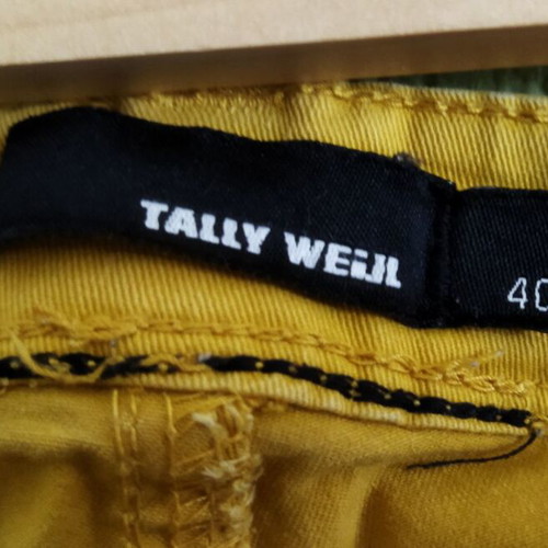 Tally Weijl mustard-croc leggings size 40 like new