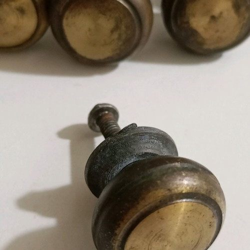 Screw-on handles used, pack of 10, brass, 3 cm