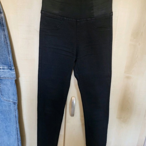 OFFER 3 medium jeans