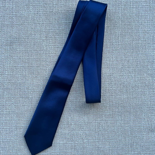 Children's dark blue tie by Pagoni like new