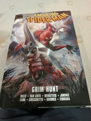 The Amazing Spider-Man Grim Hunt hardcover premiere edition like new