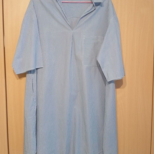 Oversized NEMA dress size M like new, white and blue
