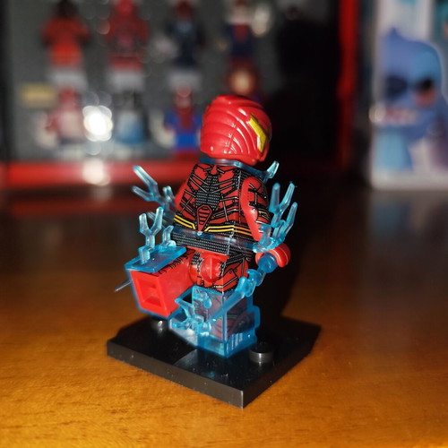 Flash DCEU minifigure like new with removable blue lightning