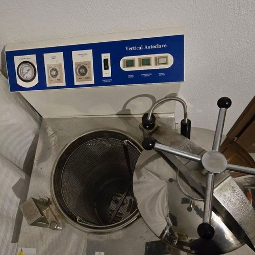 Trident Vertical Autoclave EA-635 like new, 63.5 liters