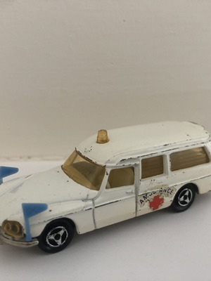Majorette Citroën DS 21 Ambulance 1:65 scale used, 1973 edition
