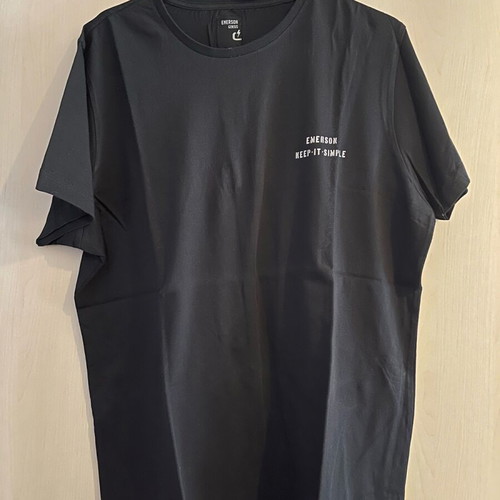 Emerson black T-shirt size M like new, worn few times
