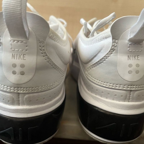 Nike sneakers new, sports style, white, size 39