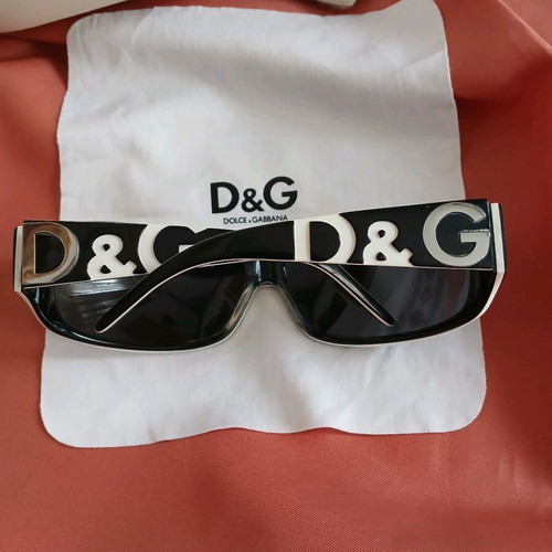 Vintage Dolce Gabanna sunglasses like new, black and white