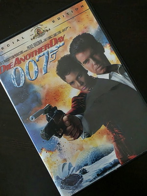 James Bond 007 Die Another Day DVD Special Edition like new