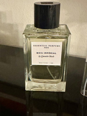 Bois imperial essential parfums 5ml καινούργιο