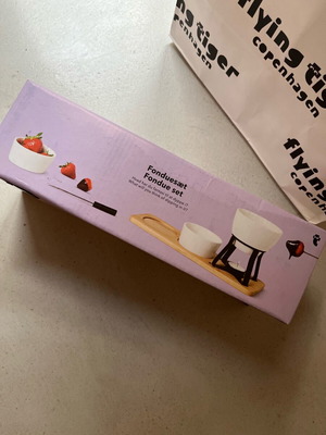 Fondue set new with box and bag