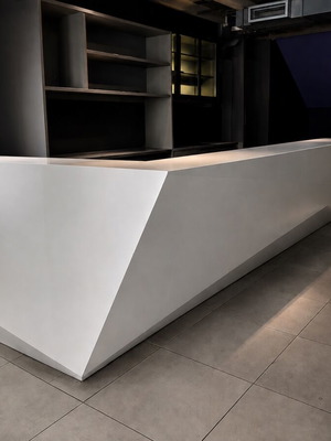 Corian bar like new, white prism-shaped open U design