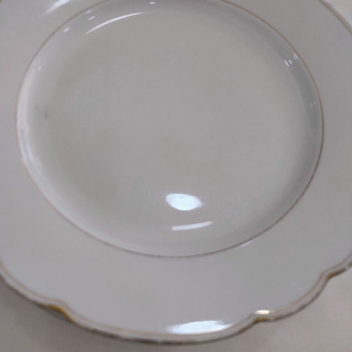 Porcelain plates set of 5 used with gold trim