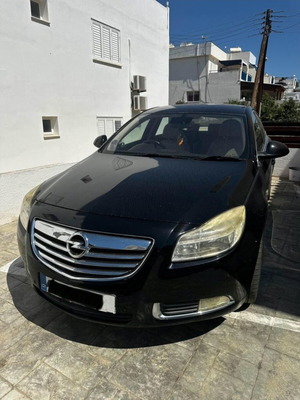 Opel Insignia 2009 used, petrol, manual, black sedan