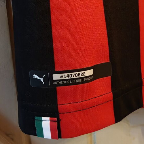 Ac Milan Puma jersey 2018-2019 season like new, authentic, medium size