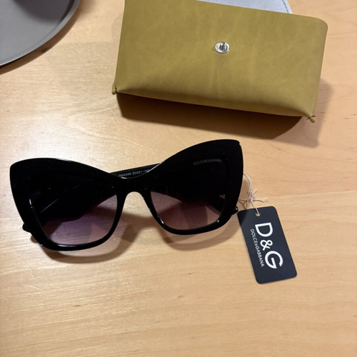 D&G black sunglasses