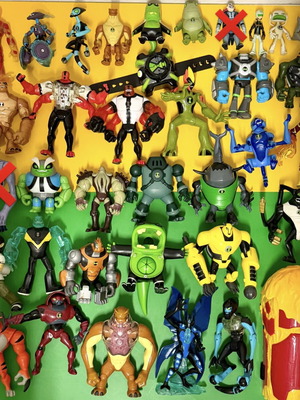 Ben 10 toys bundle used, some figures with marks or missing parts
