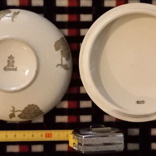 Porcelain round decorative item used Heinrich, diameter 12 cm