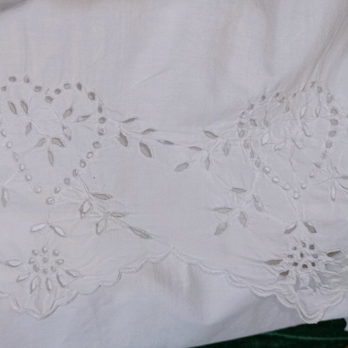 Antique nightgown white cutwork embroidery like new