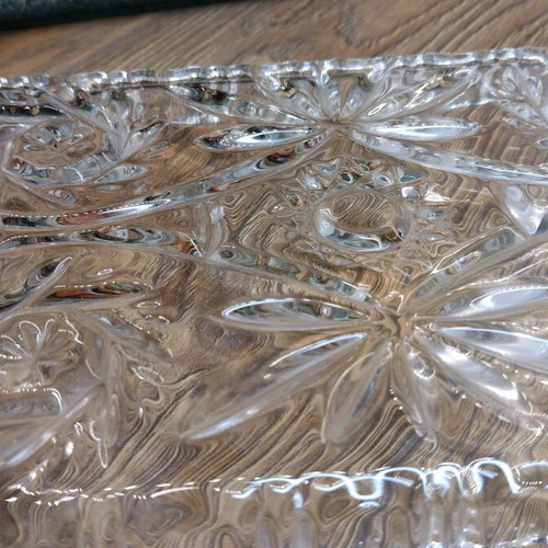 Walther Crystal Glas crystal platter like new with floral elements