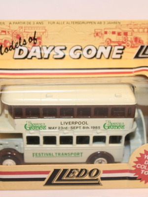 Lledo 1931 AEC Renown двуетажен автобус Liverpool Festival Gardens нов