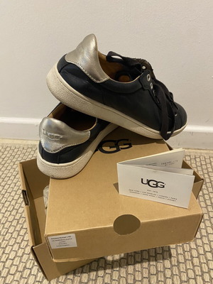Ugg sneakers leather like new, black and gold