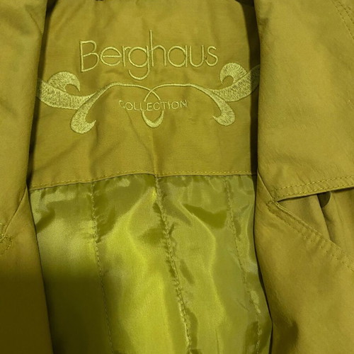 Berghaus trench coat mustard like new, size L, XL