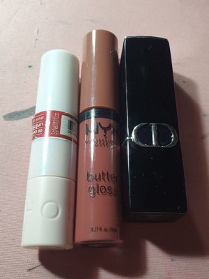 Set lipstick lip balm and lipgloss used