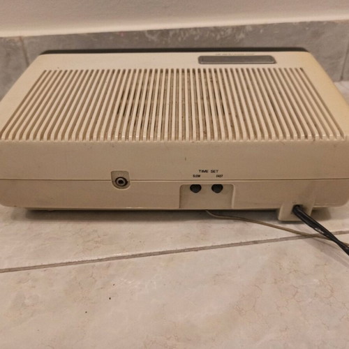 SANYO RM-6000 US AM/FM digital clock radio used, vintage
