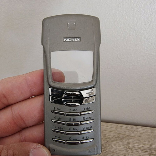 Nokia 8910 used front cover