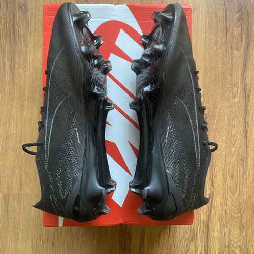 Puma Ultra football boots, black, size 44.5