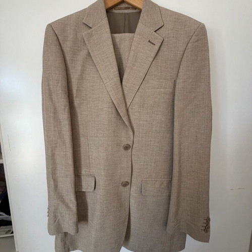 Glou Exclusive men's suit size 48 like new, beige, silk and linen